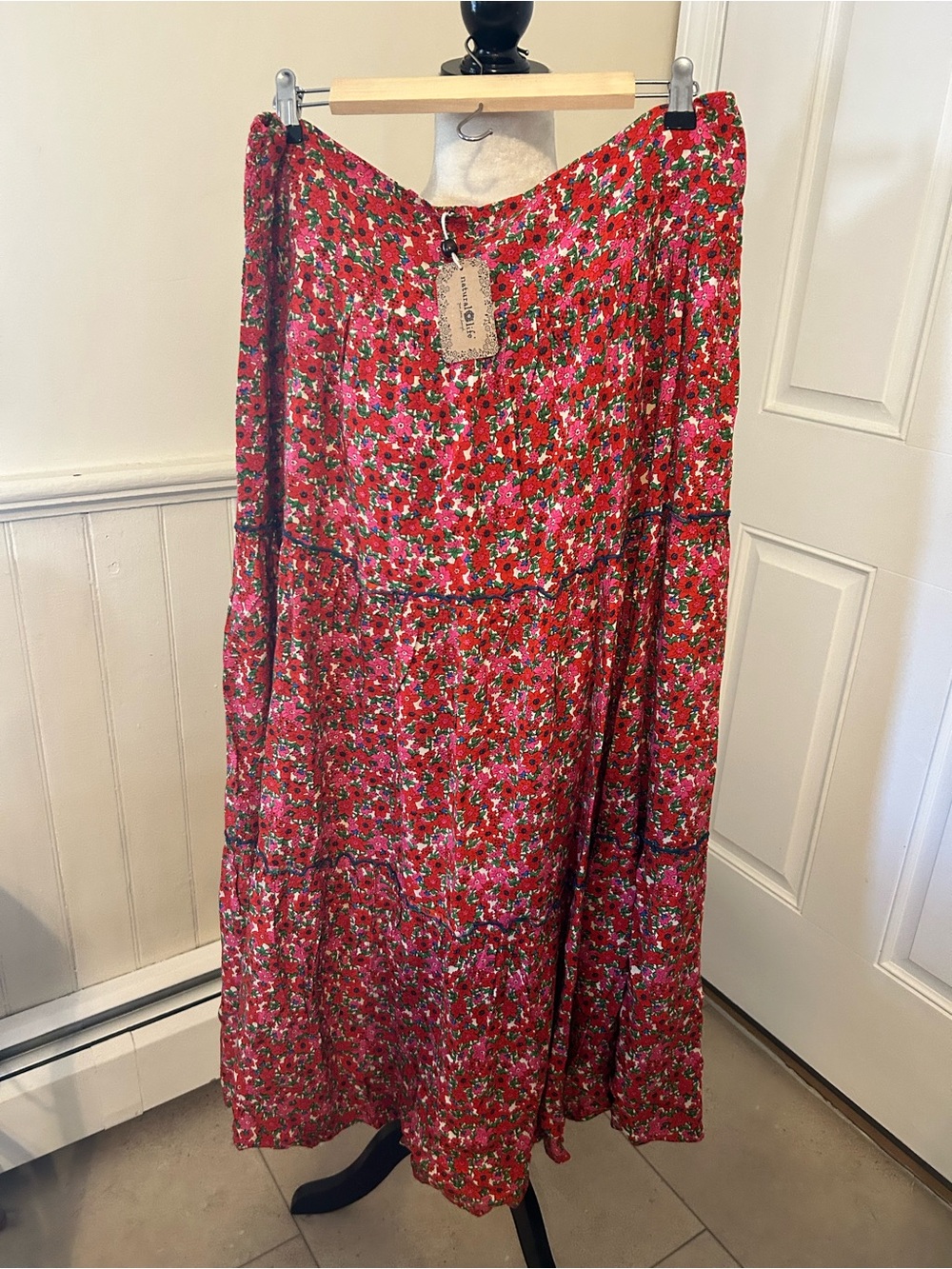 Natural Life Boho Floral Maxi Skirt XL Red Pink Azaleas NWT Tiered Karlie Style